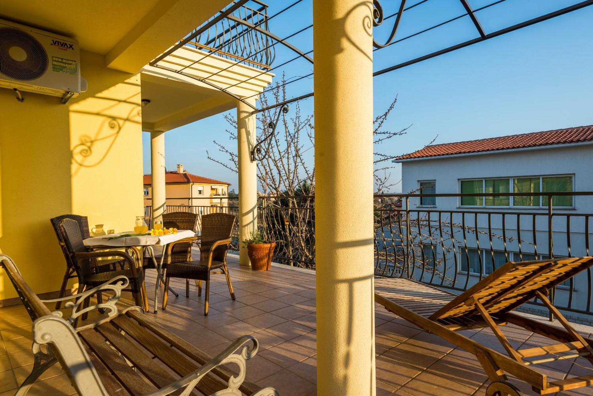 Apartment Majoran Pula Exterior foto